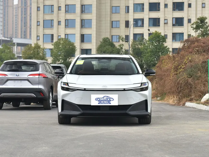 Toyota BZ3 Pure Electric 517KM Mid Size Bridge Vehicle Elite PROFast Acceleration, Can Switch Between Multiple Driving Modes