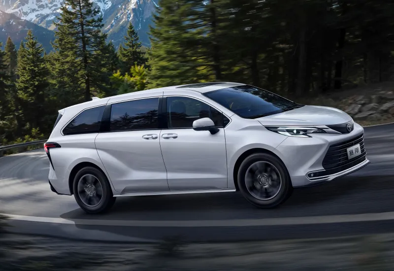 Used Toyota sienna for Importers