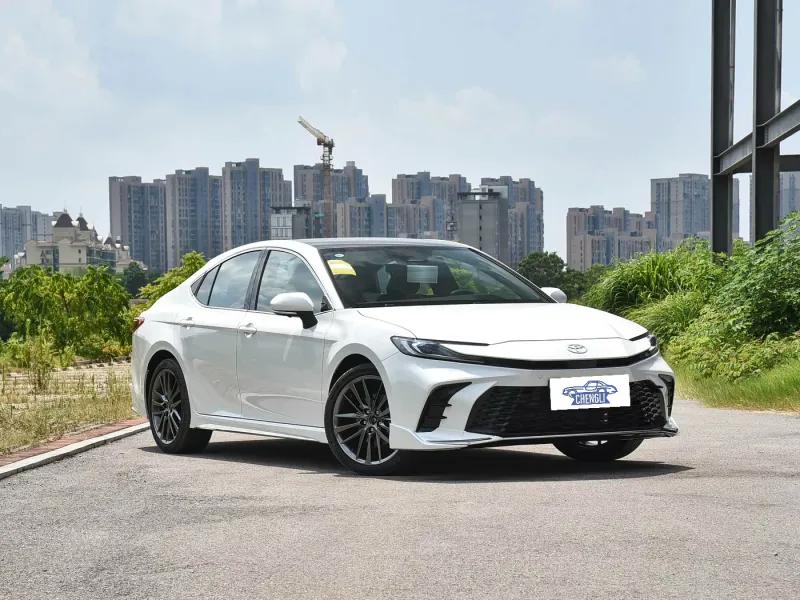 Toyota Camry 2.0HGVP Luxury Edition - Premium Comfort with Low Fuel Consumption