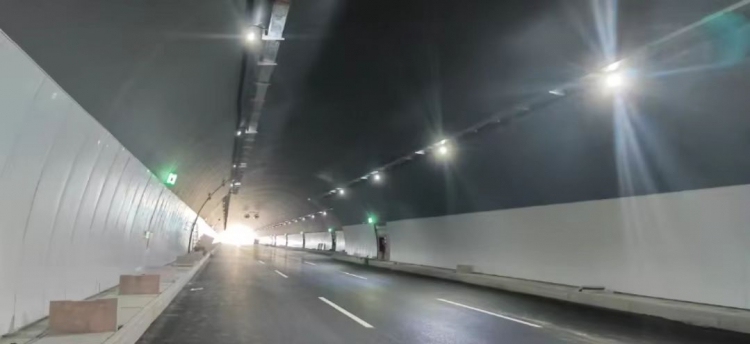 Road lighting scheme