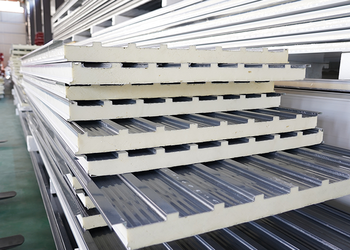 Highly reflective thermal insulation aluminum tiles