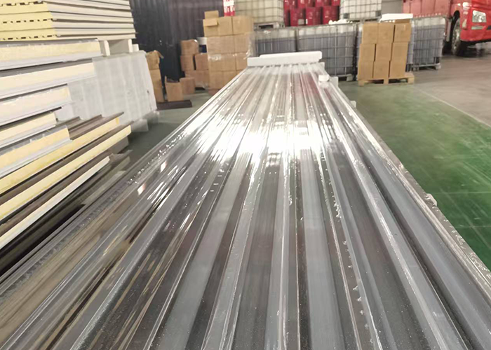 Lightweight roof tiles