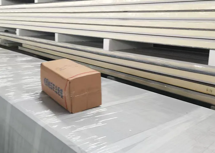 Frost and rain-proof aluminum tiles