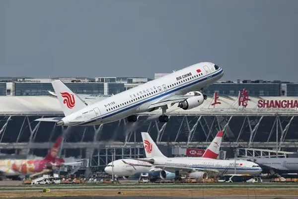 航空新闻|中国国内生产的大型飞机C919正式加入中国航空和中国南部航空公司