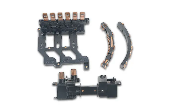 Fission device, stator copper busbar