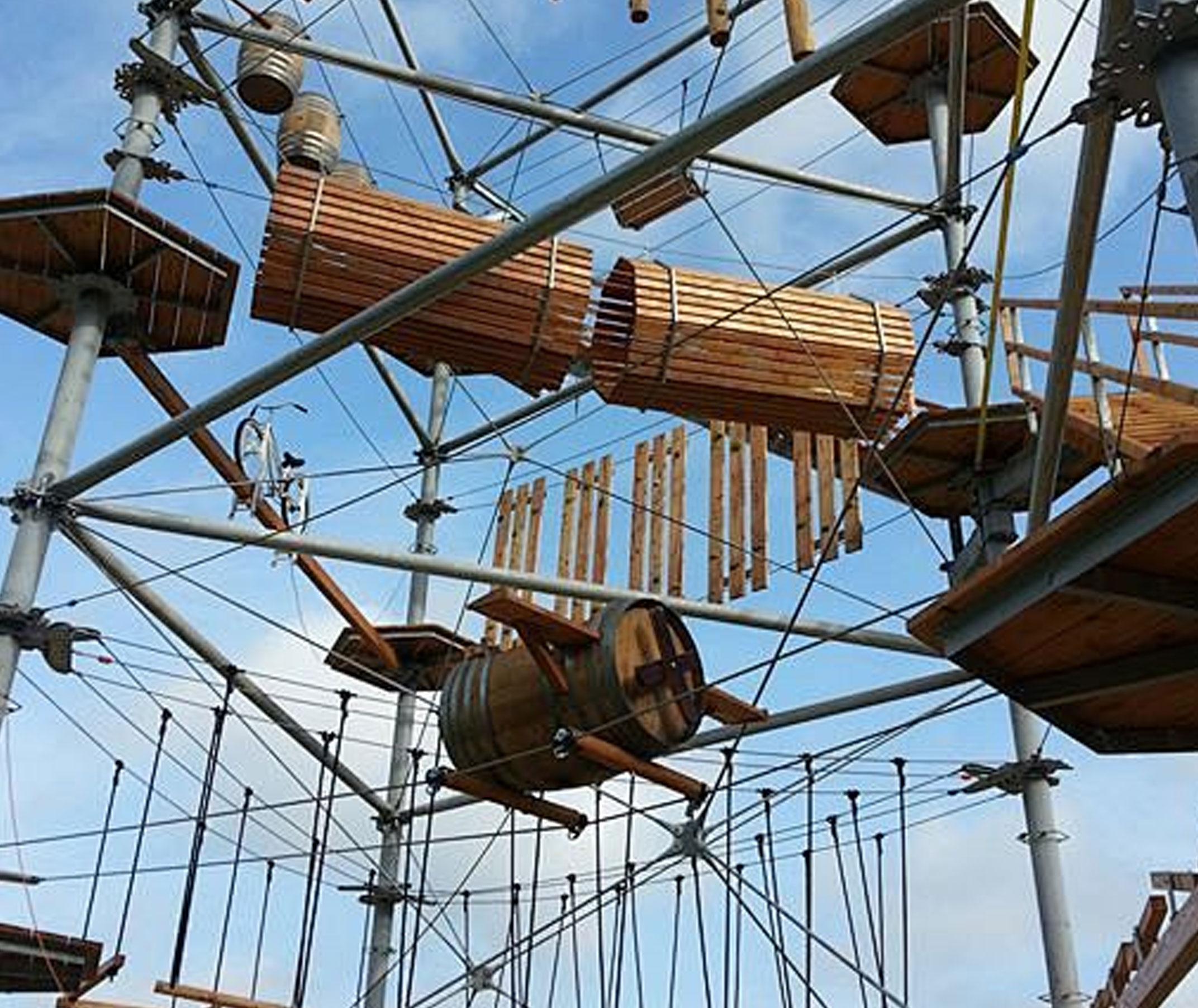 Adventure Park Grade Climbing Net Frame for Commercial Recreation