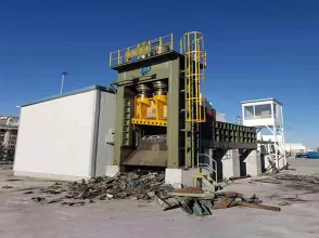 Cisalhamento de sucata pesado