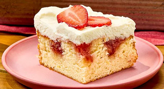 Cake made with compound  emulsifier