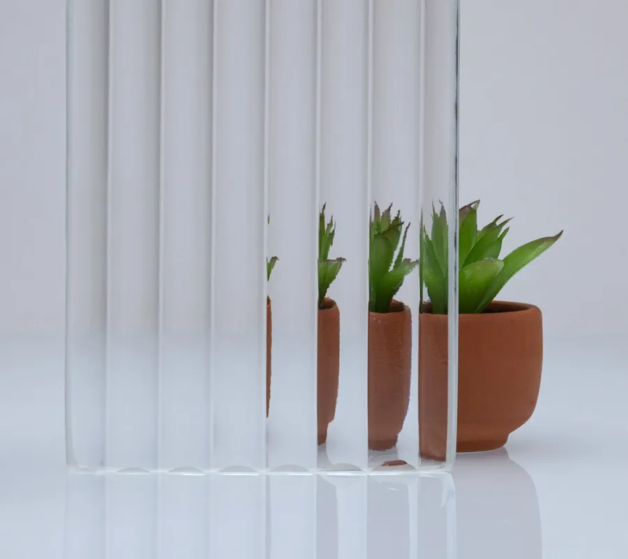 GlasPro has expanded its Low Iron Textured Glass series with two new additions: Etched Standard Reed and Scallop Bold