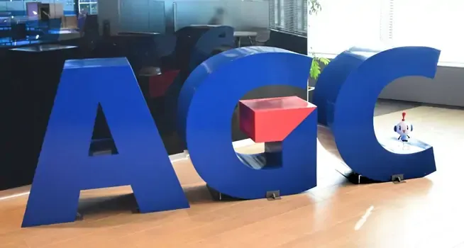 Japan's First Window Glass Recycling Demonstration
