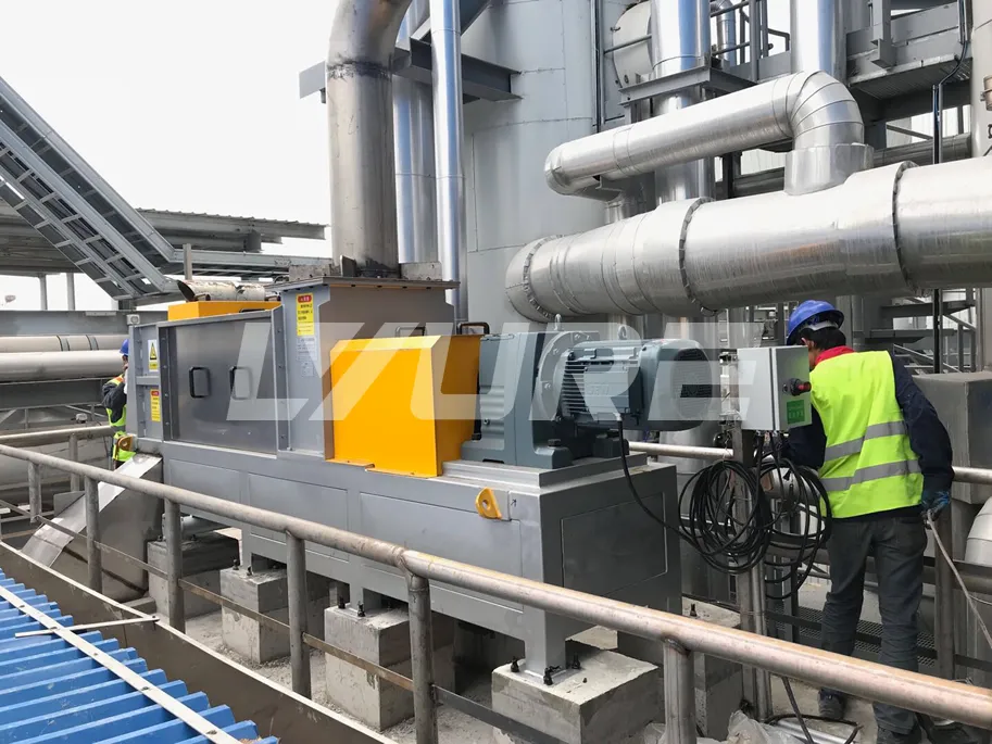 Optimizing Waste Paper Pulp Processing with Lyure’s DP-D5T Screw Press in Zhejiang