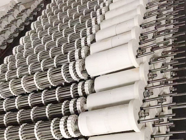  How Vacuum Nitriding Furnace Enhances Material Properties?