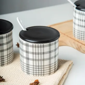 Wholesale Ceramic Spice Container Porcelain Seasoning Jar