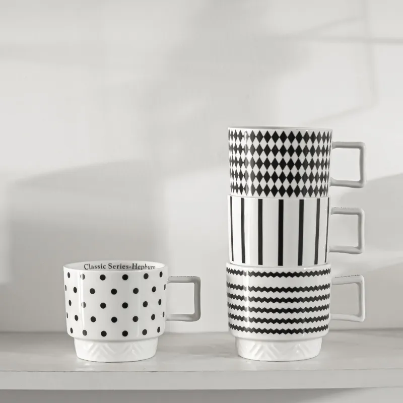 Wholesale Price Black and White Ceramic Mug Coffee Cup