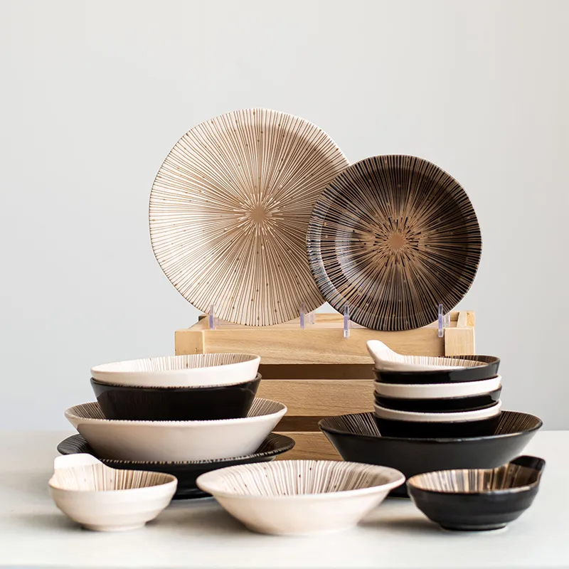 Ceramic Dinnerware Nordic Floral Flower Shape White pink Porcelain Dinner Set