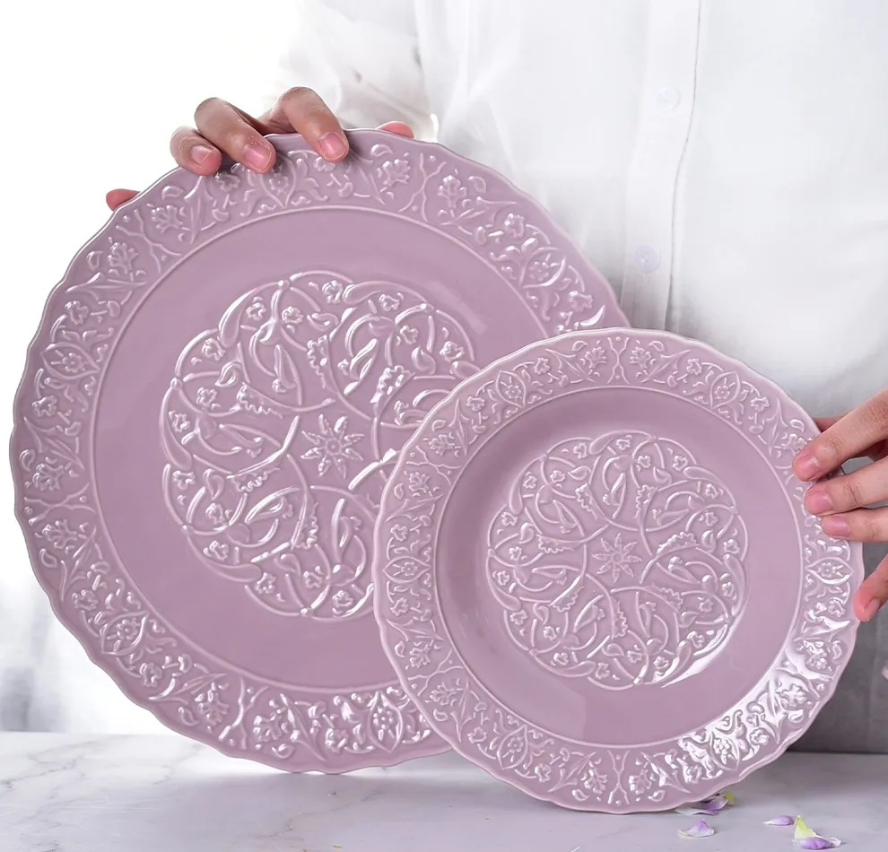 Stylish and Durable Ceramic Tableware Set For Home and Outdoor Dining