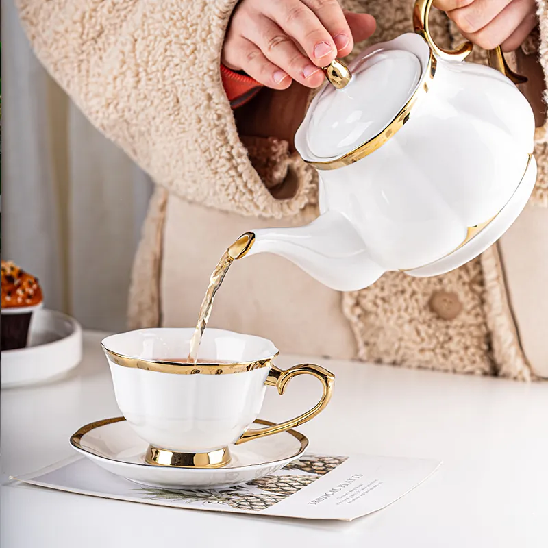 Luxury Gold Rim Teapot Set Ceramic Coffee Cup and Saucer Set