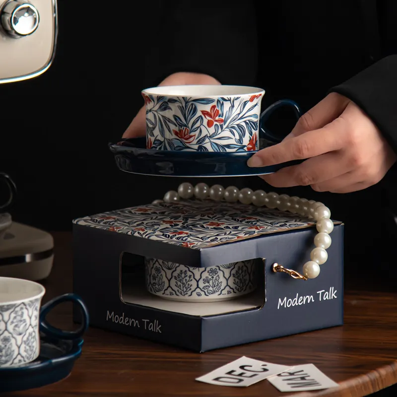 Luxury Royal Style Floral Porcelain Tea Cup Saucer Set Portable European Design Coffee Mug in Pearl Gift Box