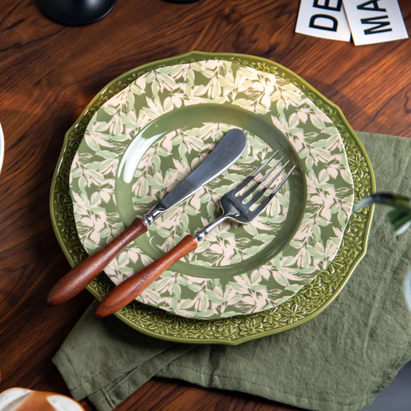 Green ceramic plates