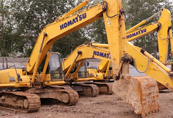 sed Komatsu digging machine for sale