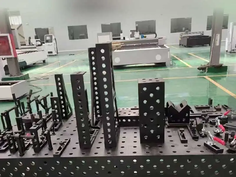 三维柔性焊接平台