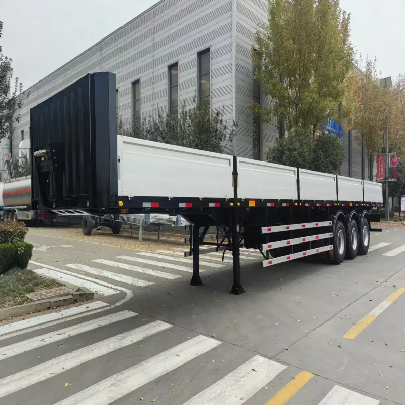 Aluminum alloy box plate semi-trailer