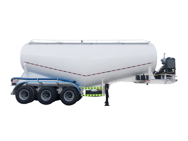 Powder tanker from Junchi Trailer