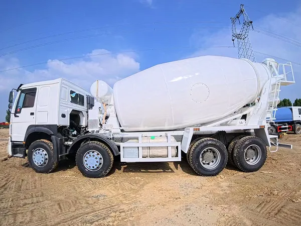 Heavy-Duty Large Concrete Mixer Truck