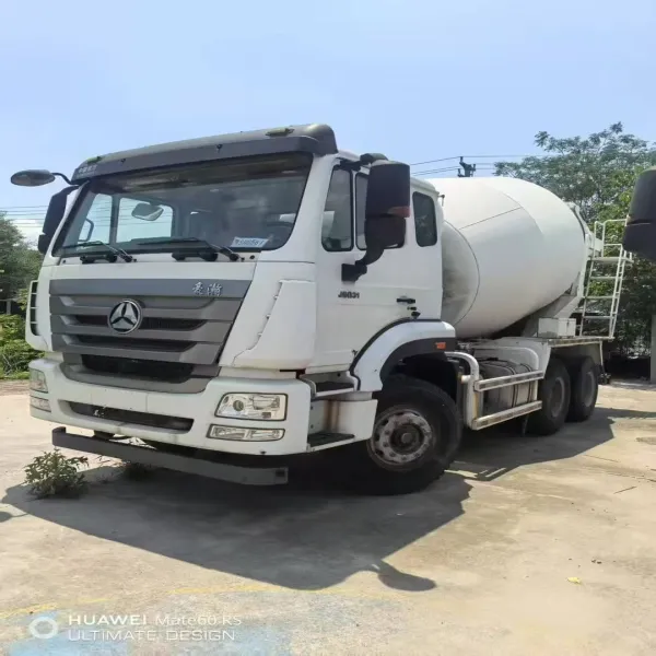 HOWO6x4 Cement Mixer Truck Supplier
