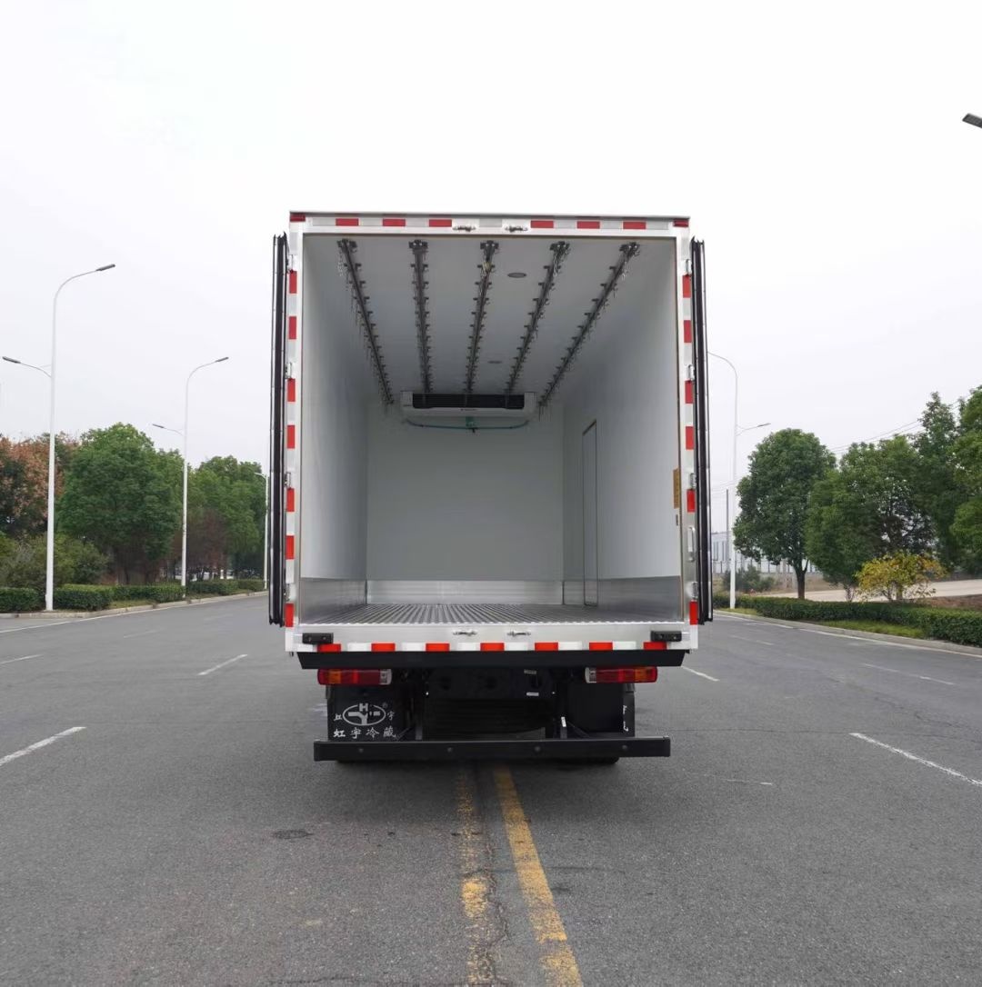Logistics refrigerated truck