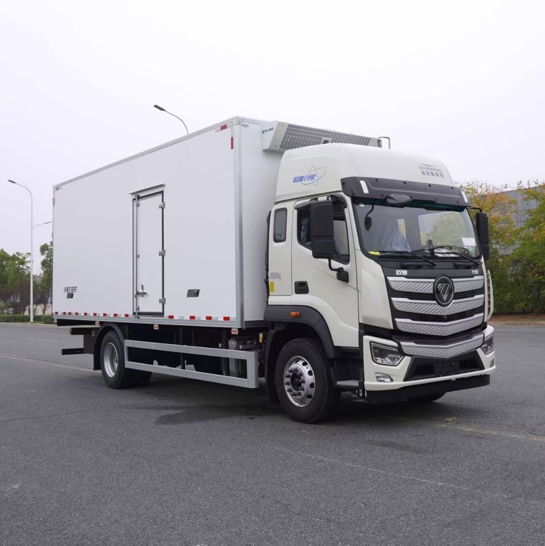 Refrigerated truck