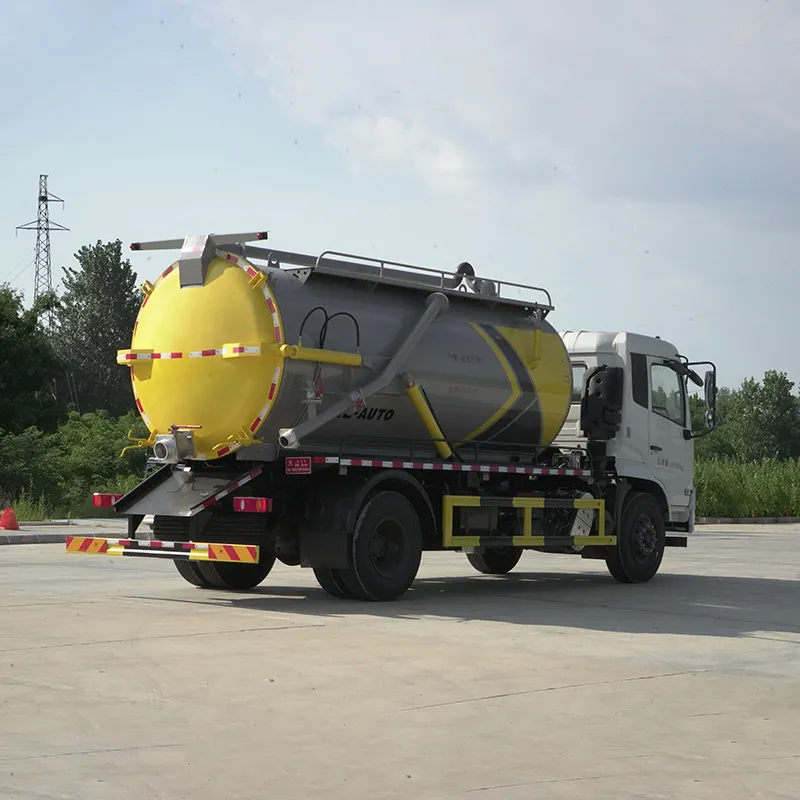 Dongfeng 13m&sup3; Vacuum Sewage Truck
