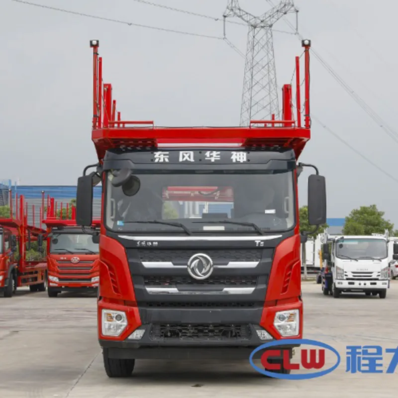 Dongfeng five- and six-passenger vehicle transport truck