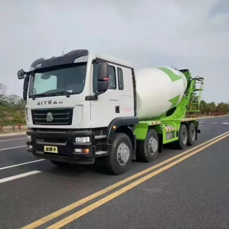 Sinotruk 8X4 concrete mixer truck