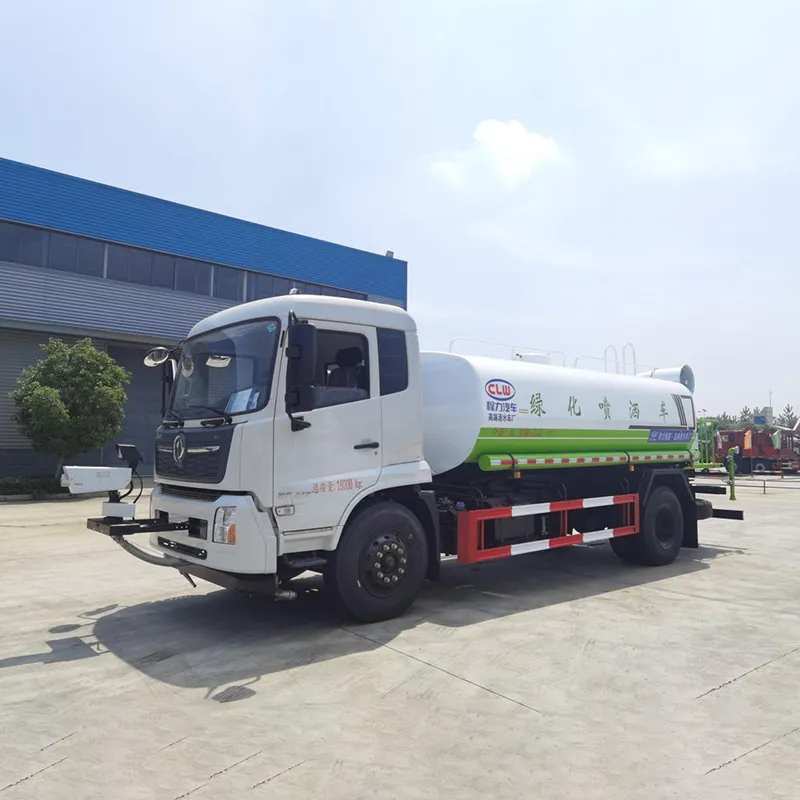 Tianjin  13.32m&sup3; Green Sprinkler Truck