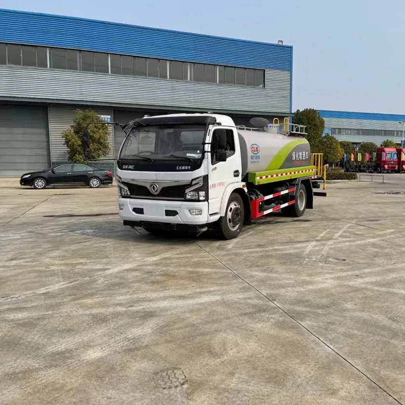 Cami&oacute;n cisterna para jardiner&iacute;a Chengli D7.F7 serie 11,1 m&sup3;