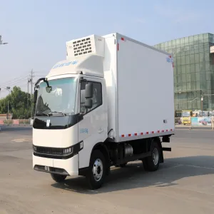 Electrically-powered refrigerated truck