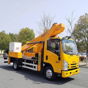 Isuzu insulated aerial pruning truck
