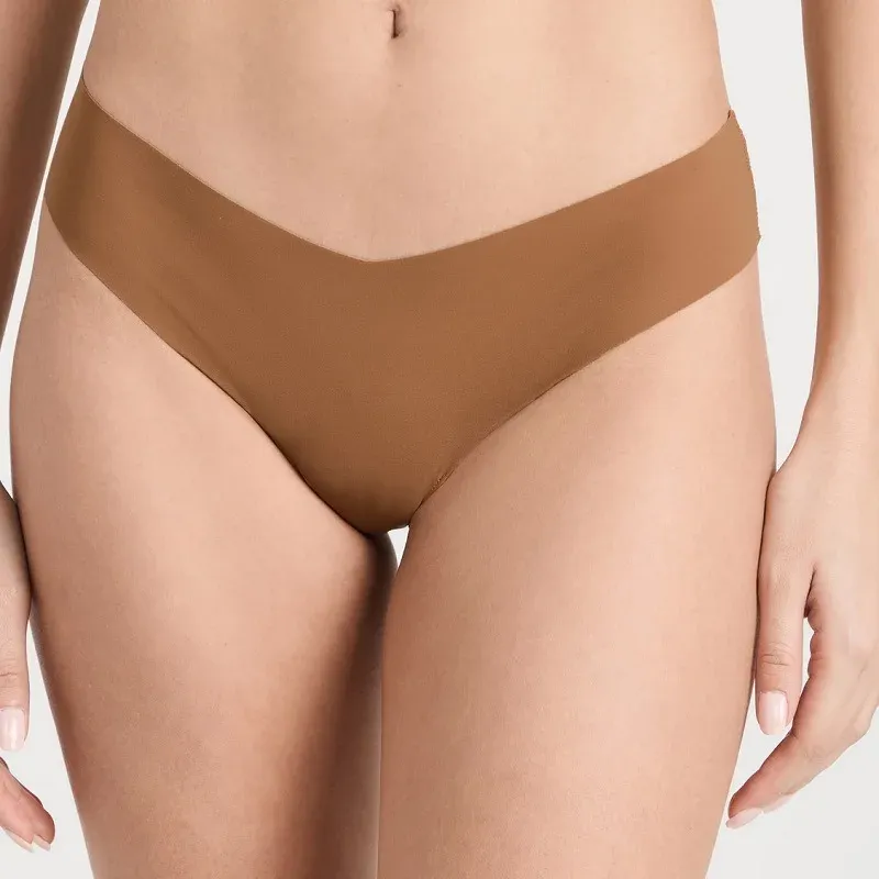 Factory Custom Logo Hot Sell Seamless Traceless No Show V Shape Thong Women Comfortable Multiple Colors Seamless Panties