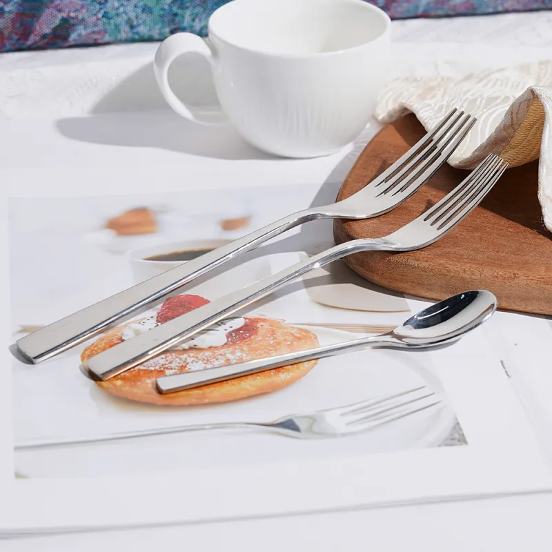 Luxury Gold Stainless Steel Cutlery Set 304 Flatware Set for Wedding & Hotel Mirror Finish Gold Silverware Elegant Tableware Gift Set（A0004-0003）