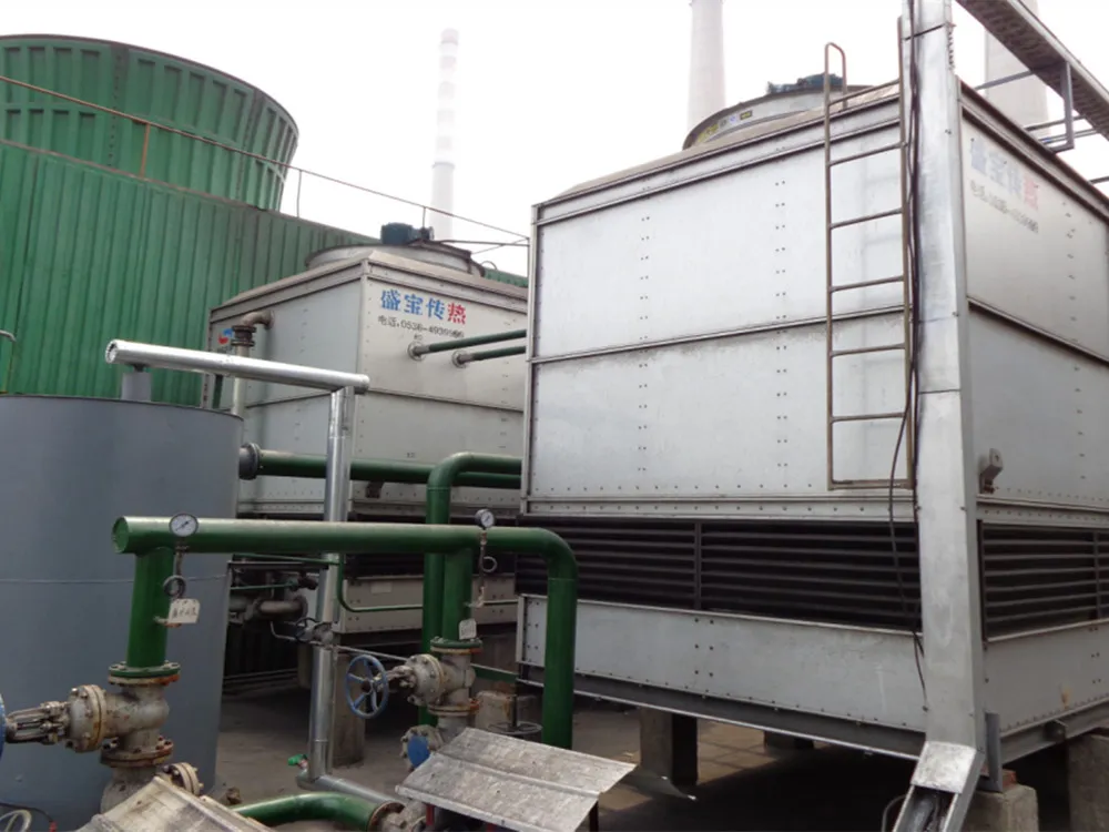 Closed cooling tower for the thermal power industry