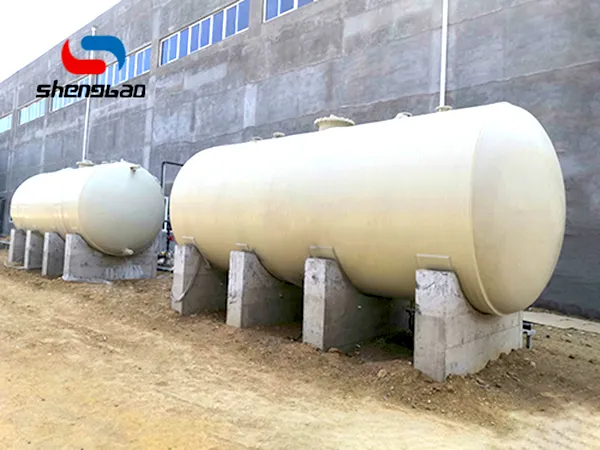 Horizontal water tank
