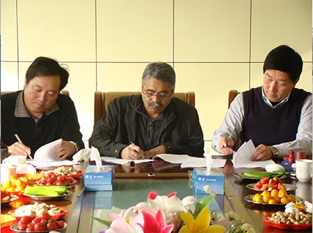 Sign long-term cooperation agreements with Indian partner customers