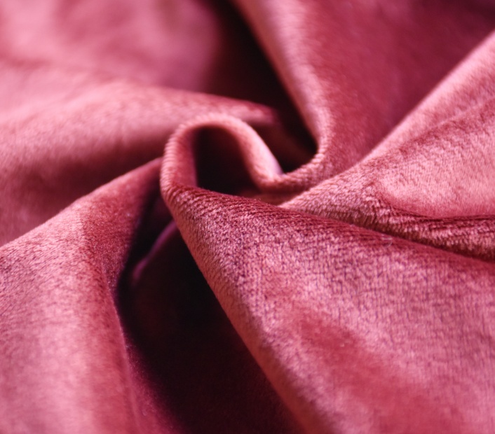 The Top Advantages of Polyester Cloth Over Other Fabrics