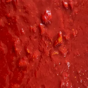 Selected Crushed Tomatoes for Retail Packaging