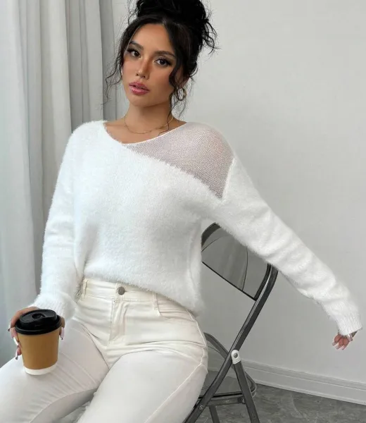 テクスチャのニットセーター