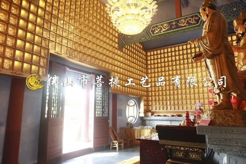 Buddhas wall