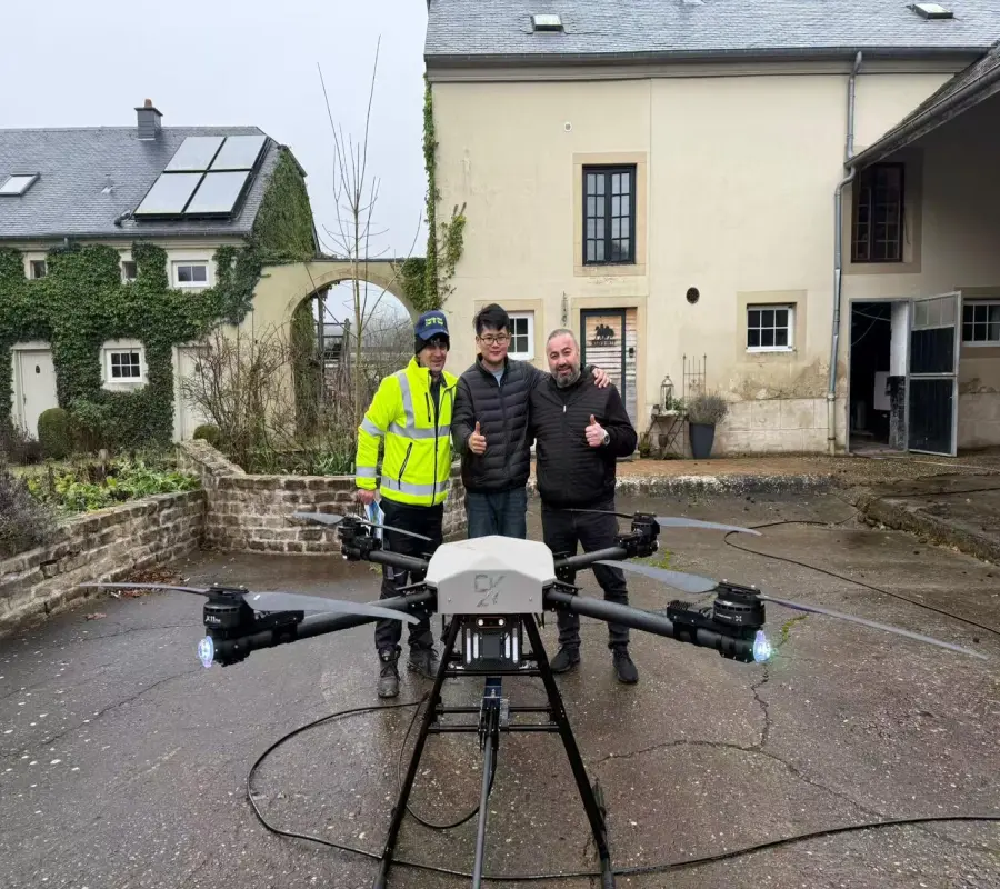Luxembourg communicate and training about cleaning drone