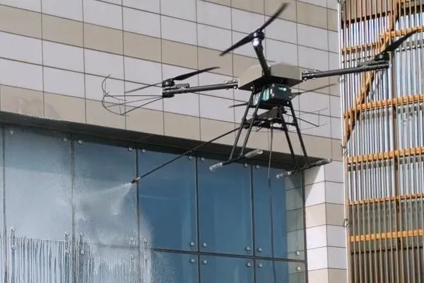 Skytech professionally cleans the sculptures in Weifang Kite Square