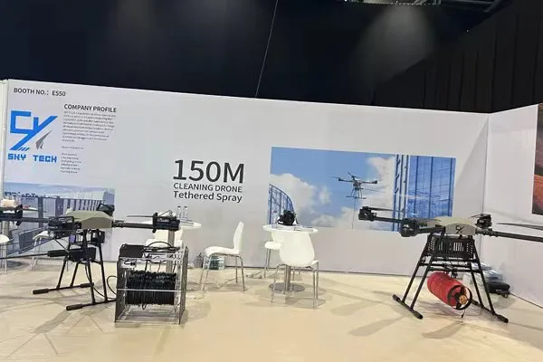Intelligently harnessing the power of the clouds, empowering the future! SKY TECH's cleaning and firefighting drone solutions shined at the Dubai Expo, achieving significant success.